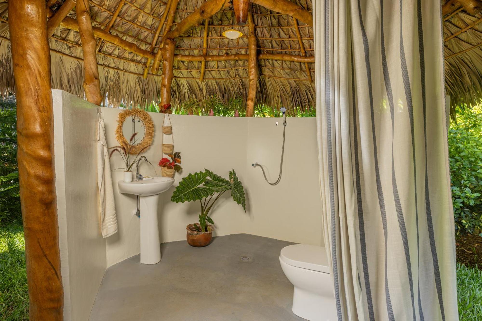 Komba Cabana Nosy Komba Exterior foto
